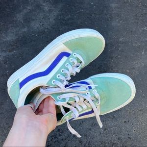 Womens blue and teal vans. Size 7.5